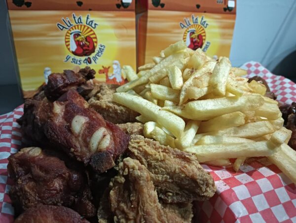 Alitas Combo Mixto 5 🍖 (18 piezas - mitad alitas, mitad costillitas)