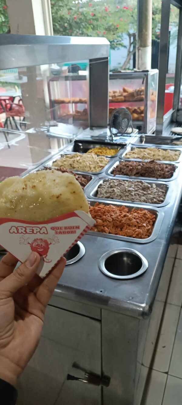 🫓Arepa Rellena Con todo (Arepas Donde Siempre) - Image 5