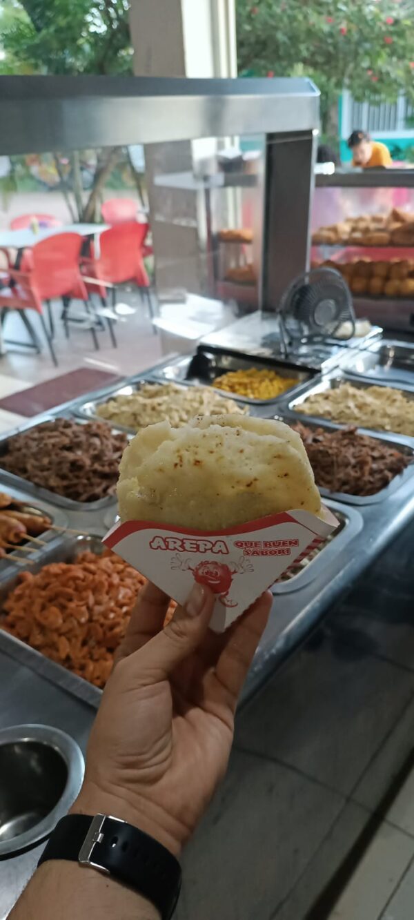 🫓Arepa Rellena Con todo (Arepas Donde Siempre)