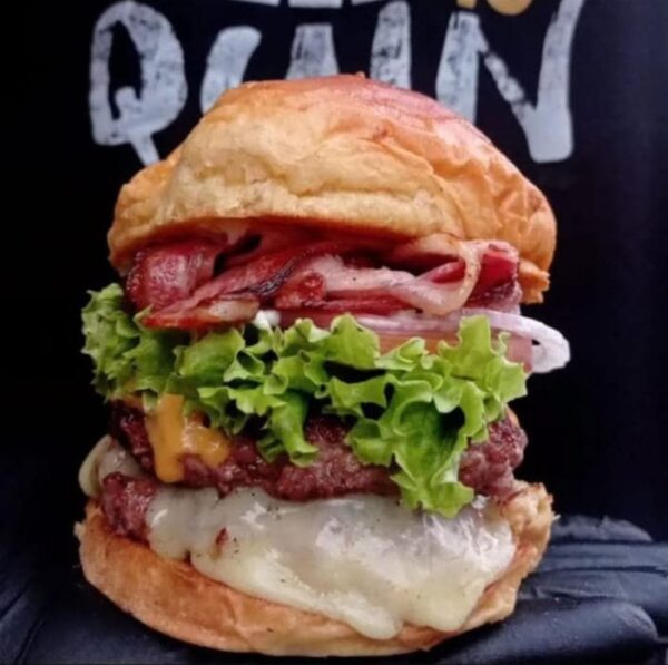 🥓 Doblada Bacon – Quin Style Burger