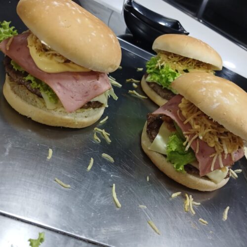 Hamburguesa Llanera Los Maestros del Sabor