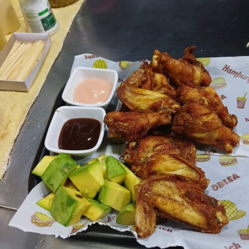 Combo 1 de Alitas Los Maestros del Sabor